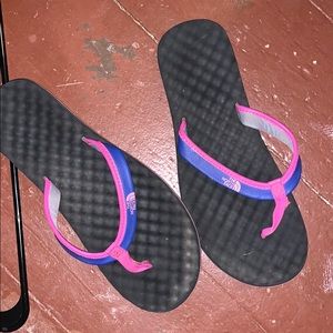 North face sandals